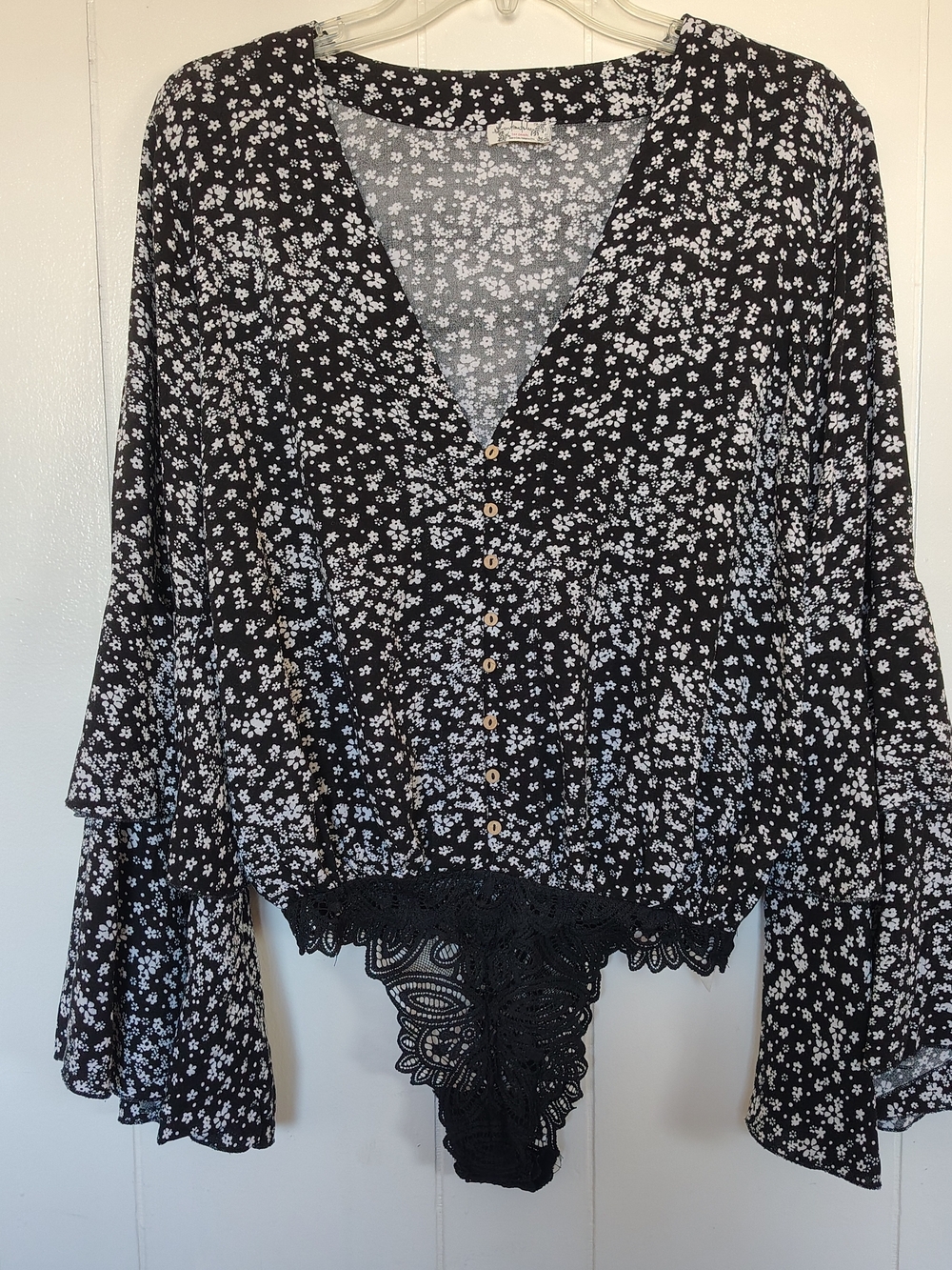 Free People Black and White Floral Button Front Blouse Size XS. - Picture 2 of 11